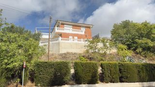 Chalet à Chinchón. En venta castillo de julia