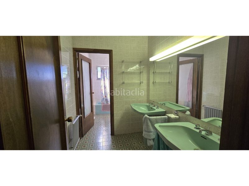 Foto f5842be4-8fbb-4f05-b78f-c6be707180ac. Xalet amb aparcament a Guadarrama