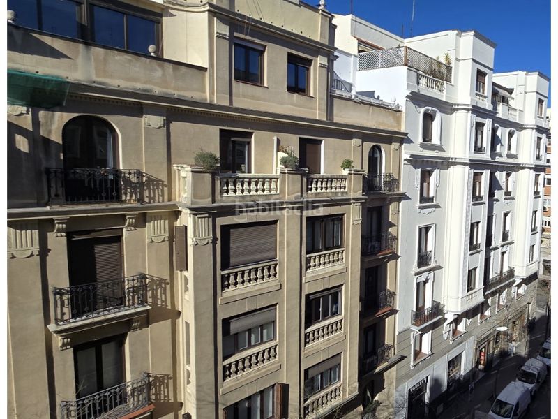 Foto 5b2cc6c0-9173-41bf-999f-277f52b9e92b. Lloguer pis amb aparcament a Almagro Madrid