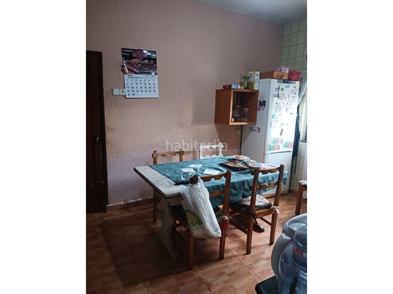 Foto 0f289d6a-77b0-4edc-839e-1fd8a2c25946. Casa amb aparcament a Villaquilambre