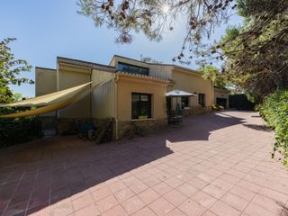 Xalet a El Bosque. Chalet bifamiliar con piscina en villaviciosa de odón