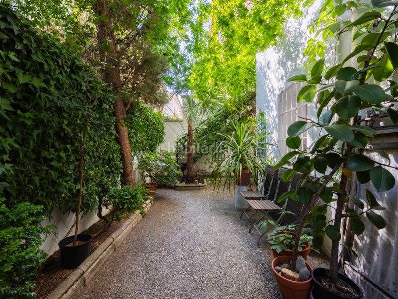 Foto a1a83743-be27-422d-a43d-c3ce7b009df3. Casa adossada amb aparcament a El Viso Madrid