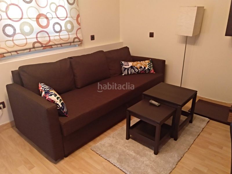 Foto f0fdc50f-8c50-45a1-9f01-7f0408659357. Flat in Pacífico Madrid