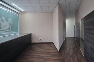 Local Comercial  Los madro�os. Local con posibilidad de cambio de uso a vivienda en collado vil