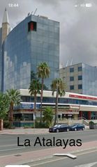 Miete Büro in Avenida primero de mayo 11. Oficina en torres azules – 225 m² con vistas panorámicas | lista