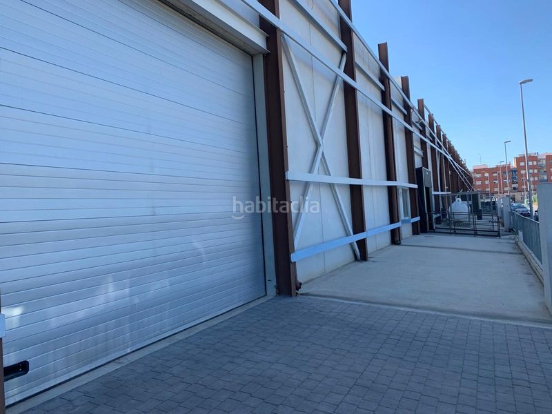 Foto c857c793-99e2-462e-a33f-ea95bad701ee. Affitto capannone industriale in avenida alejandro valverde 171 in Murcia