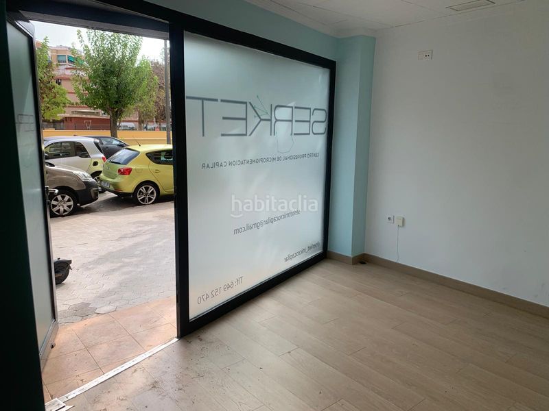 Foto d8e91bb3-cdf9-46f0-8fce-ec1643bf8f18. Alquiler local comercial en calle emigrante 3 ?? local comercial reformado en San Antón | 60 m² | 3 despachos | listo para entrar en Murcia