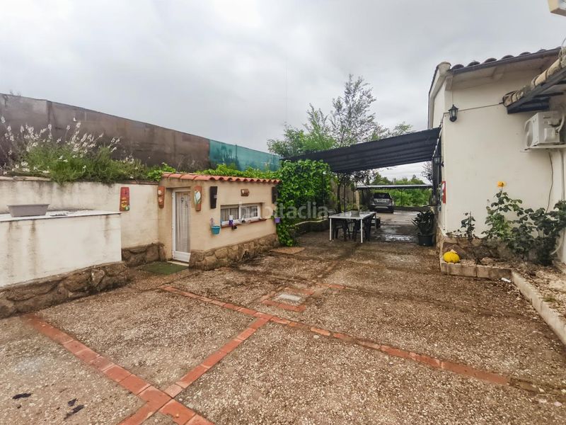 Foto 94baf949-8b90-4926-8617-d750cd98ea35. Casa amb calefacció aparcament piscina a Barajas de Melo
