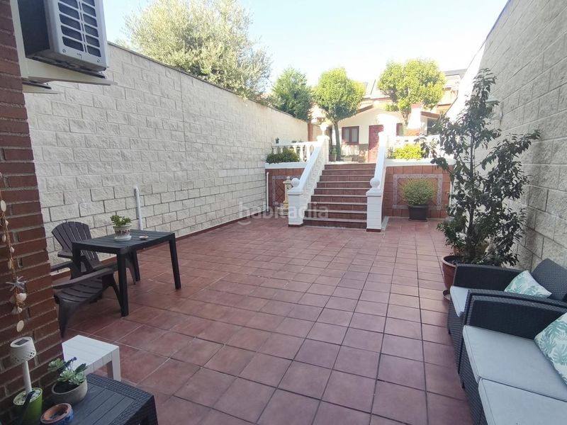 Foto 1c03cb8b-28e8-4c58-a30f-27d2593cb730. Casa adossada amb calefacció aparcament piscina a Rivas - Vaciamadrid