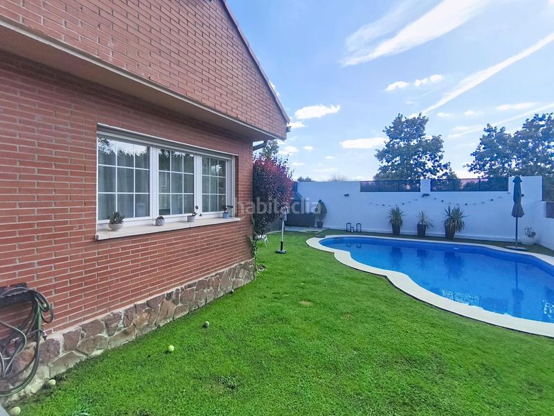 Foto 386b2a93-9495-4a4d-b596-24a418212224. Casa aparellada amb calefacció piscina a Urbanizaciones Rivas - Vaciamadrid