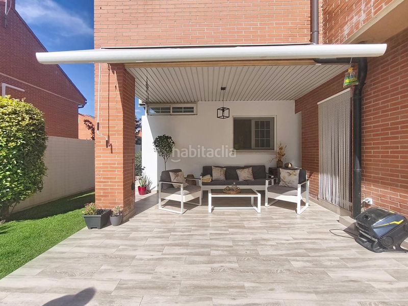 Foto e95d3e5b-e074-4734-975d-9f352886c9a2. Casa aparellada amb calefacció piscina a Urbanizaciones Rivas - Vaciamadrid
