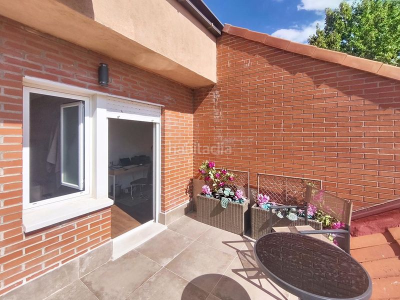 Foto edf1fc1a-600c-4173-aa6b-52cba6429e51. Casa aparellada amb calefacció piscina a Urbanizaciones Rivas - Vaciamadrid