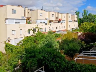 Dúplex a Urbanizaciones. Fantástico dúplex en avenida los almendros