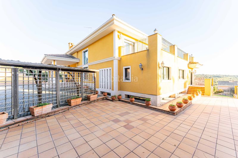 Foto c3379b93-8cd1-4e32-953e-1c0311a50ddc. Casa amb xemeneia calefacció aparcament piscina a Arroyomolinos