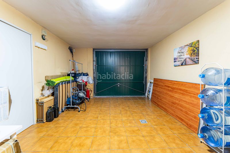 Foto 729917f7-2a98-433d-b04e-faee5ab35970. Casa aparellada amb xemeneia calefacció piscina a Arroyomolinos