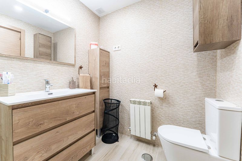 Foto a70baeea-c516-43a0-8e6a-01f5530253d6. Casa aparellada amb xemeneia calefacció piscina a Arroyomolinos