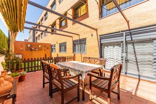 Planta baixa  Avenida de la unión europea 59. Piso bajo con maravillosa terraza