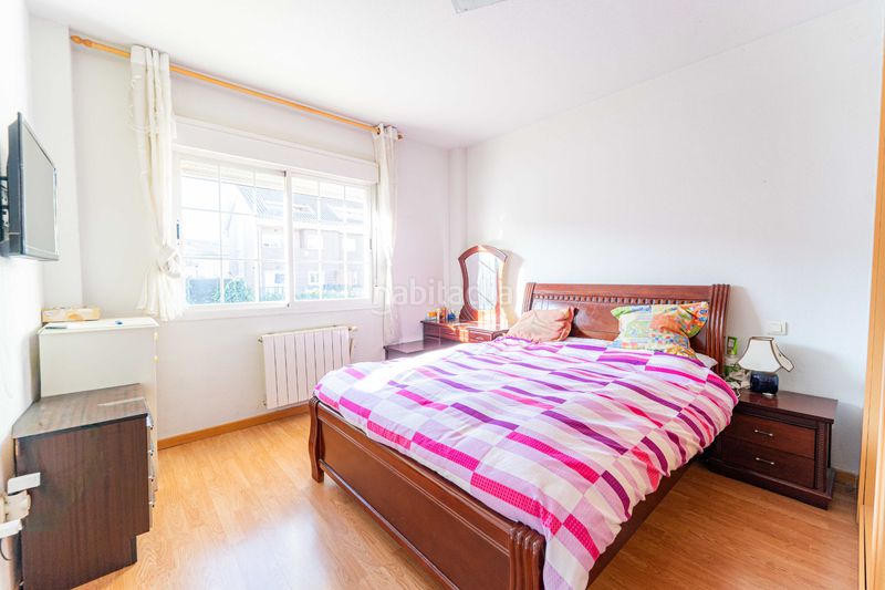 Foto b99b73cb-3d9a-4236-b09d-a387af9e077c. Chalet espectacular chalet adosado en la mejor zona en Arroyomolinos