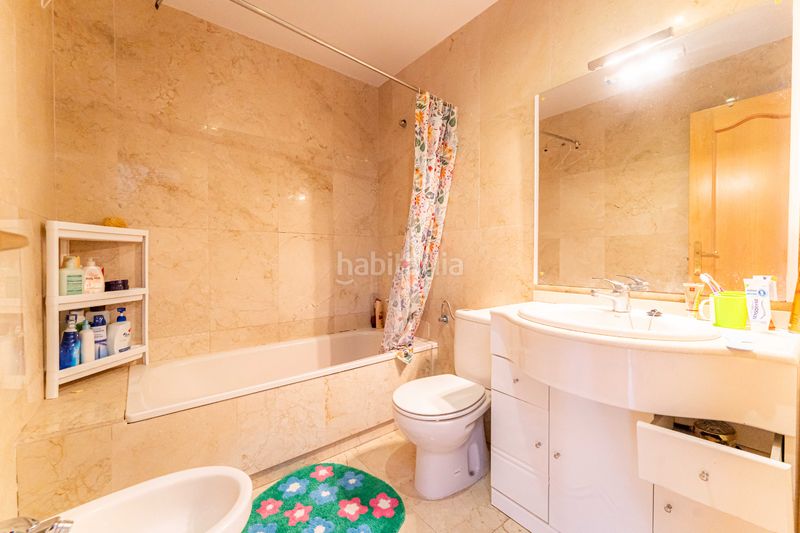 Foto db3788f8-3fd7-4d8a-923f-95f336d5389f. Chalet espectacular chalet adosado en la mejor zona en Arroyomolinos