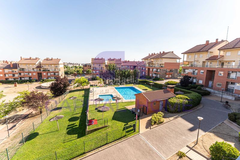 Foto 1ba979b3-c281-4087-822e-fcf99a9fa08c. Dúplex amb calefacció aparcament piscina a Zona Europa Arroyomolinos