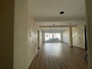 Lloguer Local Comercial a Calle de los mártires 35. Capital home brunete alquila en exclusiva local comercial en la