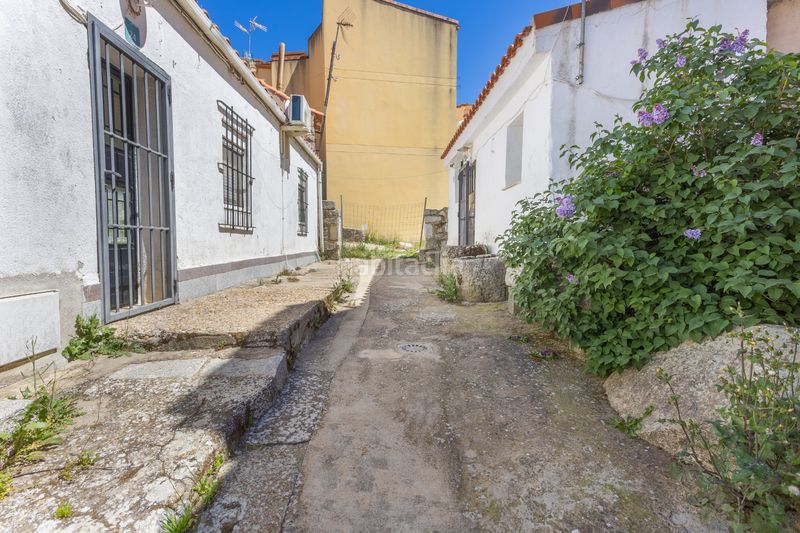 Foto 85bd331c-8d20-44bf-a700-33a543b0f16c. Casa a Valdemorillo pueblo Valdemorillo