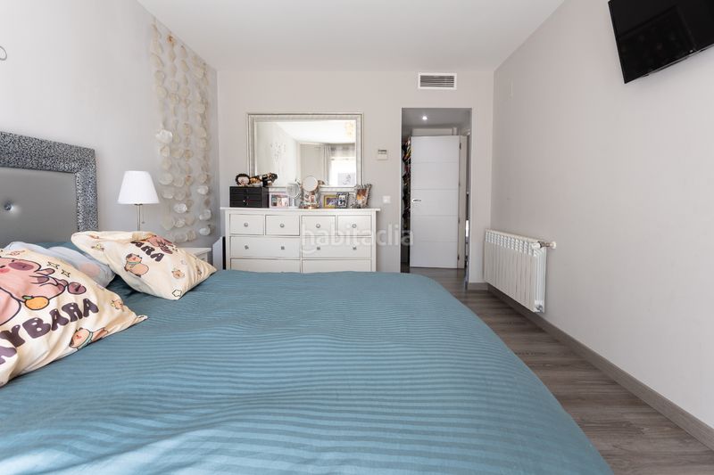 Foto 0e075b40-c131-4821-a8b0-063b23ff8fb1. Casa aparellada amb calefacció aparcament piscina a Brunete