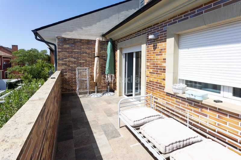 Foto 20d1994c-2ba4-4b2b-9383-7daf8fe78c89. Casa aparellada amb calefacció aparcament piscina a Brunete