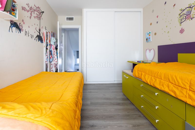 Foto 4530b27e-7a9c-4416-86c1-55a014de1a0b. Casa aparellada amb calefacció aparcament piscina a Brunete