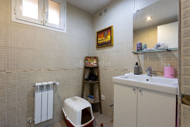 Foto 64dcba2d-5131-4707-b81e-9117f64a8da3. Casa aparellada amb calefacció aparcament piscina a Brunete