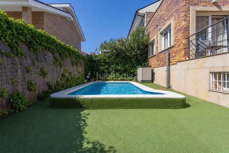 Foto 706a4fe5-7df0-4842-9605-4f37fa46c6bd. Casa aparellada amb calefacció aparcament piscina a Brunete