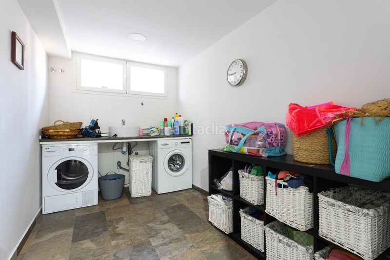 Foto bc080e80-a201-4286-aa22-794b2ac8bea3. Casa aparellada amb calefacció aparcament piscina a Brunete