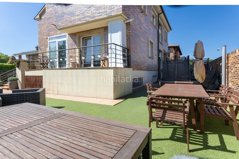 Foto e1a61e1f-8afa-47a0-822f-d74fdcde5728. Casa aparellada amb calefacció aparcament piscina a Brunete