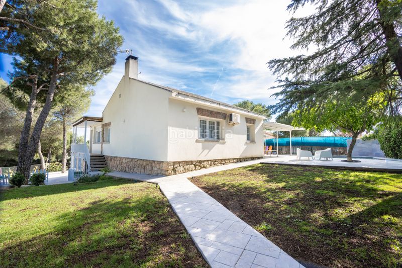 Foto 0b2f6241-e331-420c-8a87-dee80a91554a. Xalet amb calefacció aparcament piscina a Pino Alto-Navarredonda Valdemorillo
