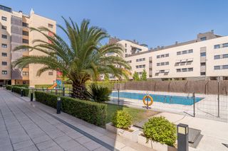 Pis  Avenida de la osa menor 34. Capital home vende en exclusiva espectacular piso en el pau 4, u
