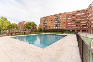Etagenwohnung  Calle parís. Capital home vende en exclusiva espectacular piso de 3 dormitori