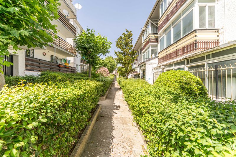 Foto f87a0063-2572-4ab0-b890-93cccb0ec1d0. Flat with fireplace in Guadarrama