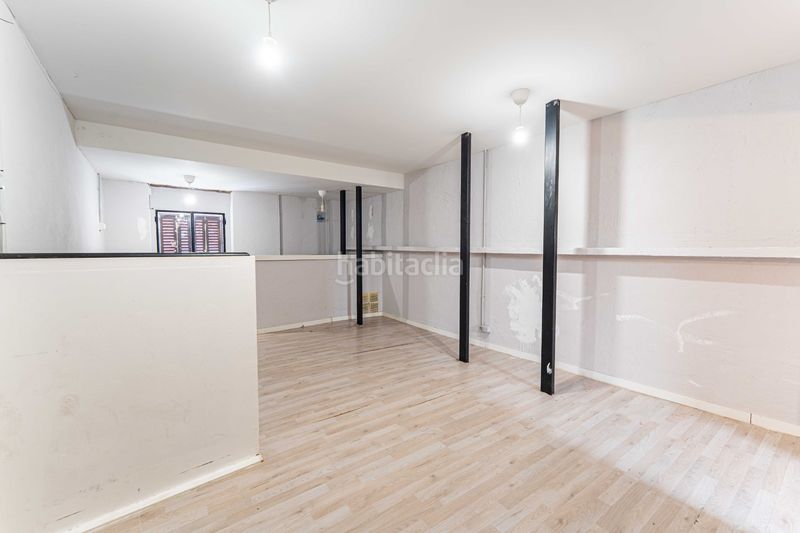 Foto 9e6c5935-8bb3-4060-bda0-1b9c4ebd2a89. Local comercial a calle los mesones 27 a Robledo de Chavela