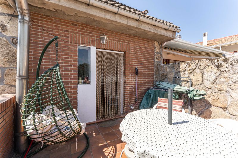 Foto ee4b8d94-2729-43a7-afec-8d61d829358b. Casa amb calefacció a Parque de la Coruña-Las Suertes Collado Villalba