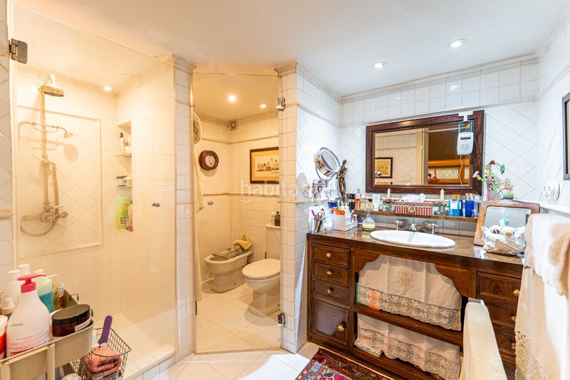Foto ddaa1d4b-1dac-477f-9b73-b9ba4eda46c0. Casa adossada amb xemeneia calefacció aparcament piscina a Rozas de Madrid (Las)