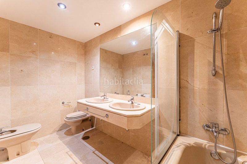 Foto 48a510aa-5a21-4773-931f-2039726874bc. Casa adossada amb xemeneia calefacció aparcament piscina a Rozas de Madrid (Las)