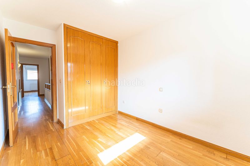 Foto 5e25d991-661b-4b59-9411-d2f99971b305. Casa adossada amb xemeneia calefacció aparcament piscina a Rozas de Madrid (Las)