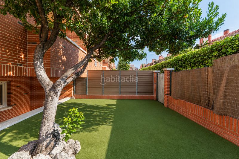 Foto d2fb9307-3876-4742-8b58-cb1ce4467e5e. Casa adossada amb xemeneia calefacció aparcament piscina a Rozas de Madrid (Las)