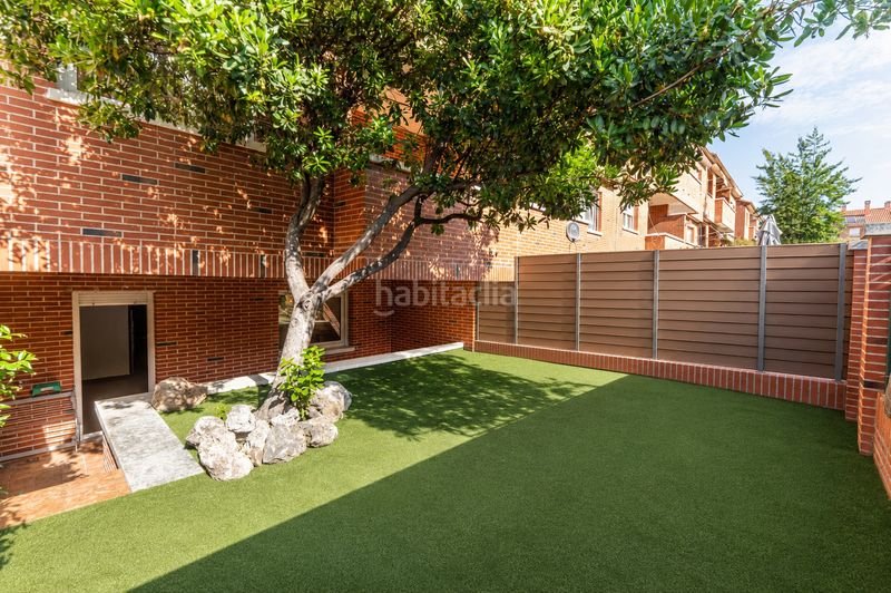 Foto d5fc0c6f-e527-4e80-b1ea-799a2371ebd6. Casa adossada amb xemeneia calefacció aparcament piscina a Rozas de Madrid (Las)