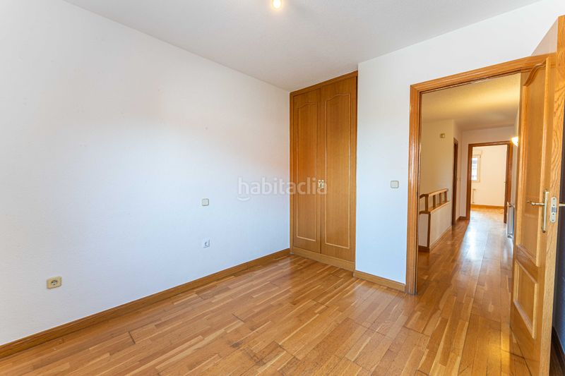 Foto d75659f6-3872-459b-94c2-47b0696b7a0c. Casa adossada amb xemeneia calefacció aparcament piscina a Rozas de Madrid (Las)