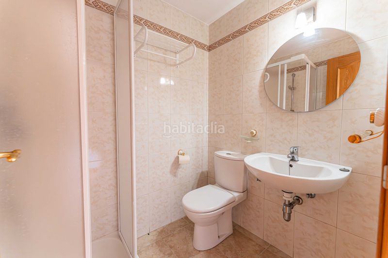 Foto f6ca4652-b3da-4e47-ad5e-632cb624eccc. Casa adossada amb xemeneia calefacció aparcament piscina a Rozas de Madrid (Las)