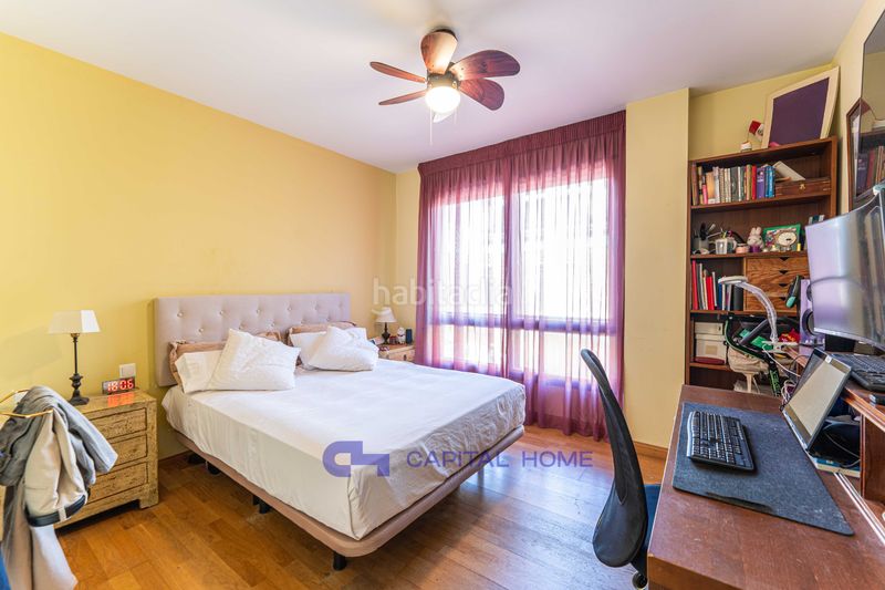 Foto a371c1a6-9b82-4b02-a569-03c51a880c26. Pis amb xemeneia calefacció aparcament piscina a Rozas de Madrid (Las)