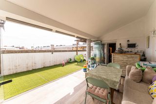 Appartamento  Calle parque bujaruelo. Capital home presenta en exclusiva ático dúplex en alcorcon