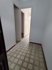 Affitto Appartamento  Carrer de lepant. Piso reformado de 3 habitaciones en la sagrada família — calle l