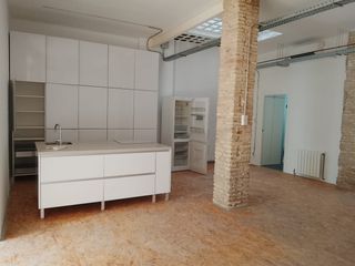 Location Appartement à Calle san jacinto 8. Piso en alquiler recién reformado en triana